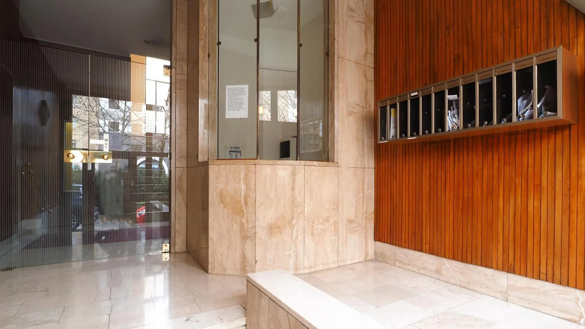 Mila Apartments Fiera Milan 0*,
